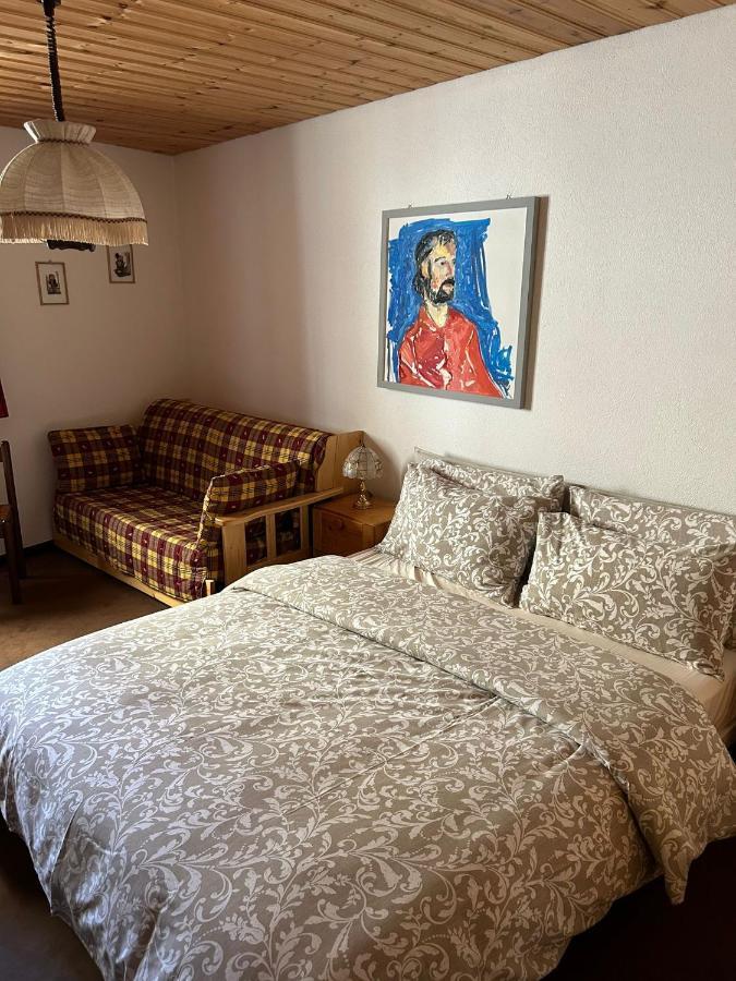 Casa Lalla Affittasi Nel Centro Di Poschiavo Eksteriør bilde
